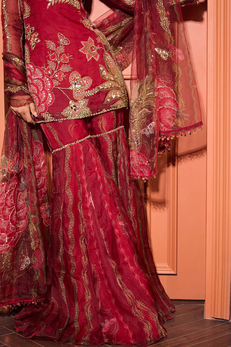 Itr-e-Gulnaar Salwar Suit