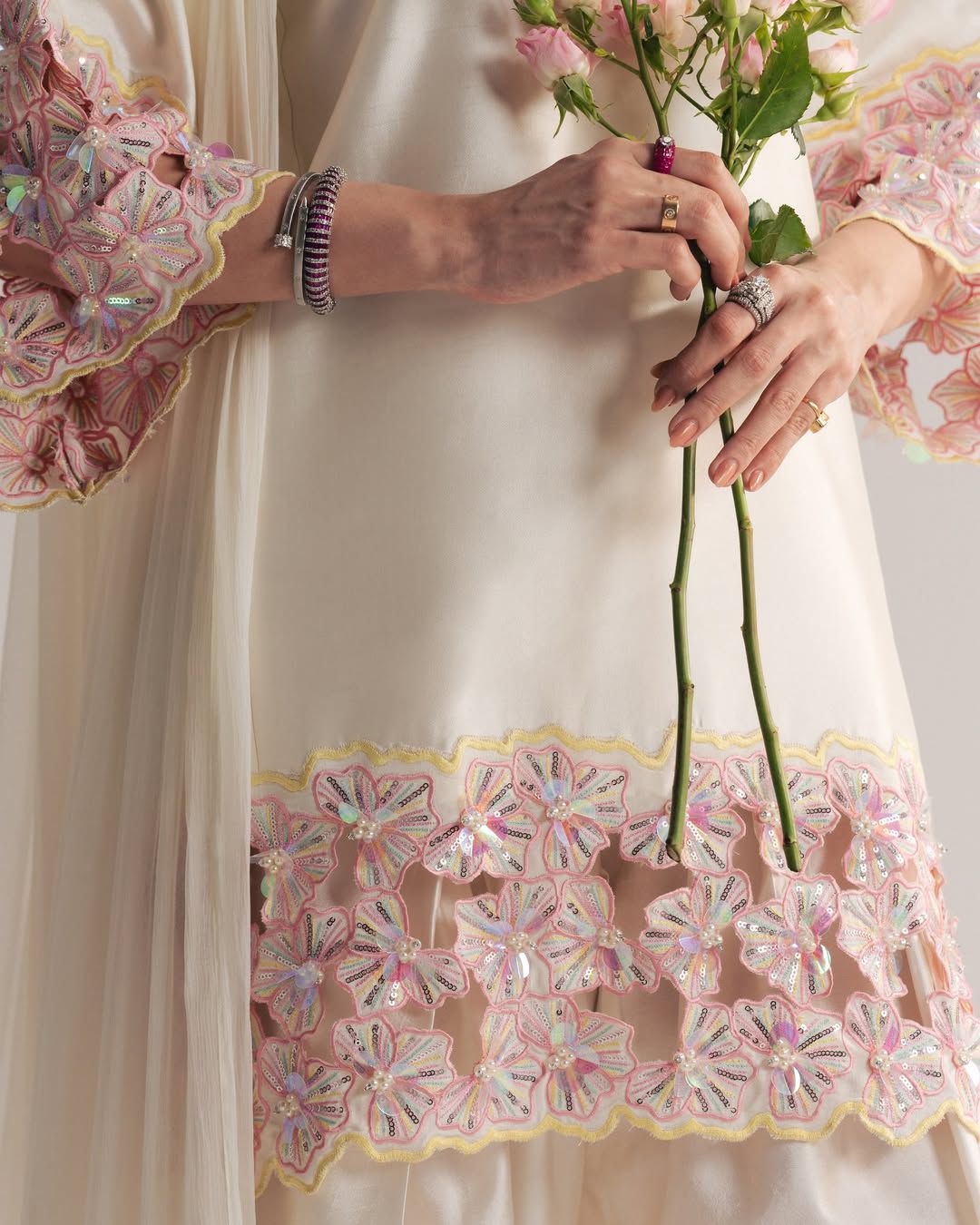 Mahpara Zoya Farshi Salwar Suit