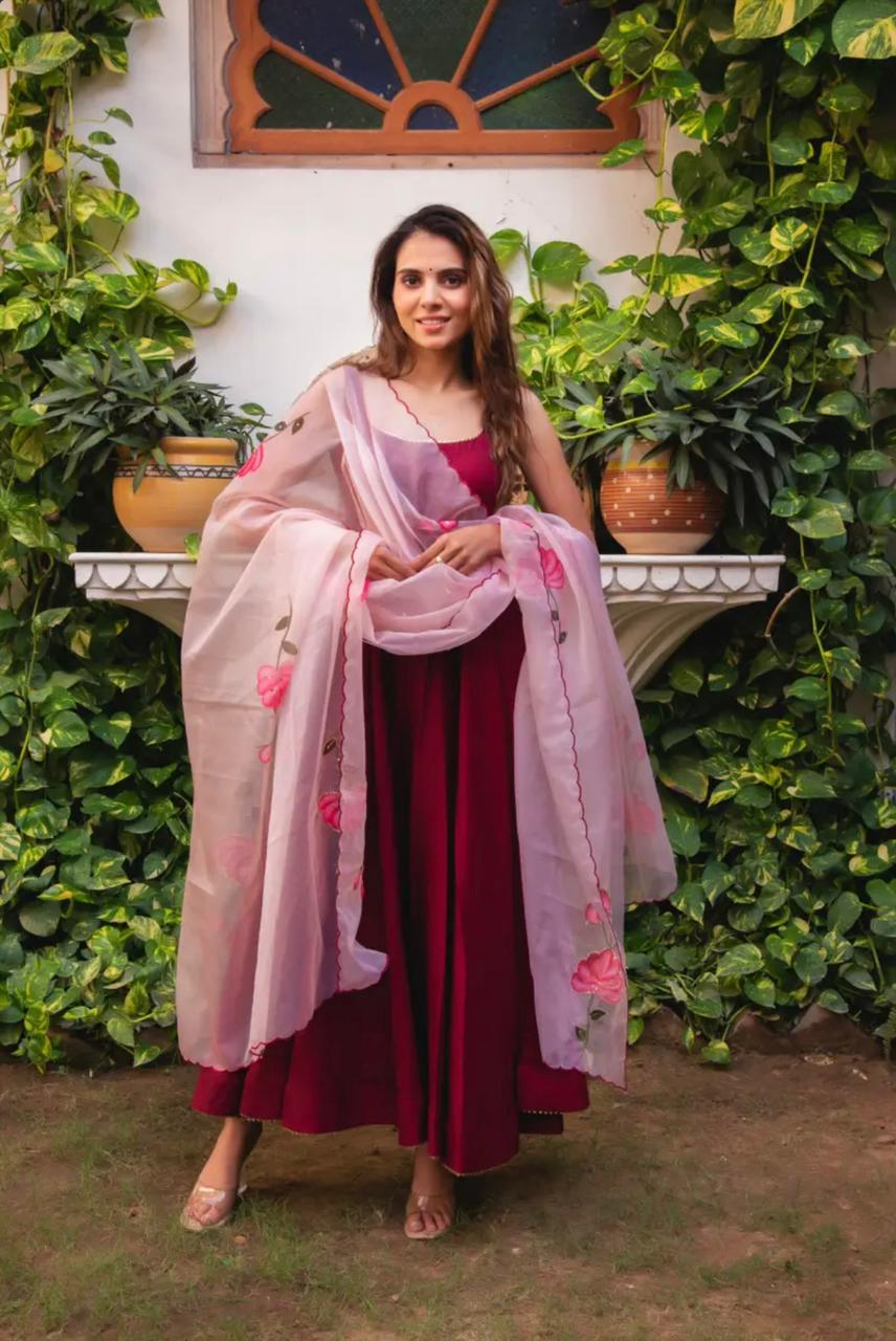 Surkh Veda Anarkali Set