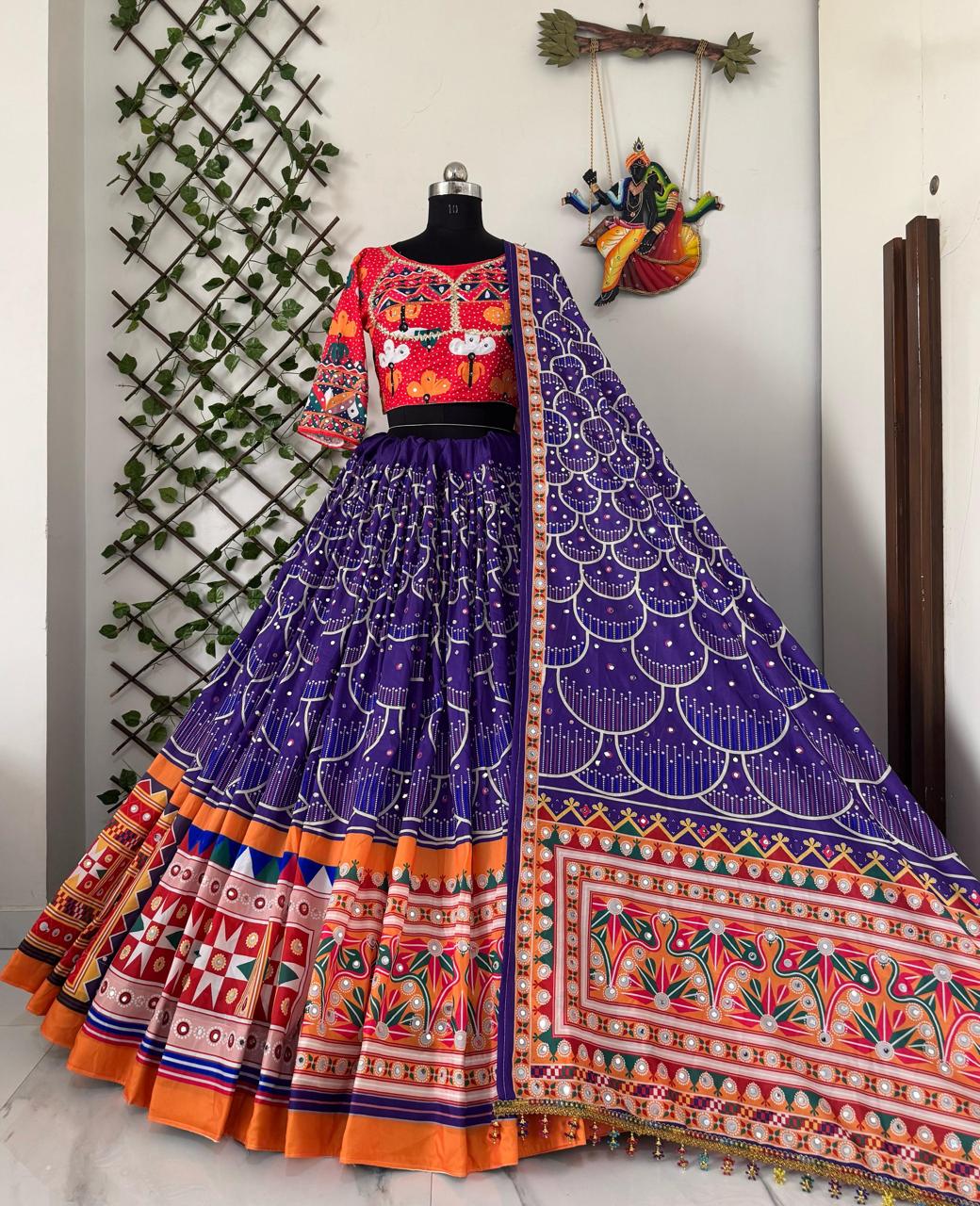 Saanvi Splendor Navratri Lehenga Choli