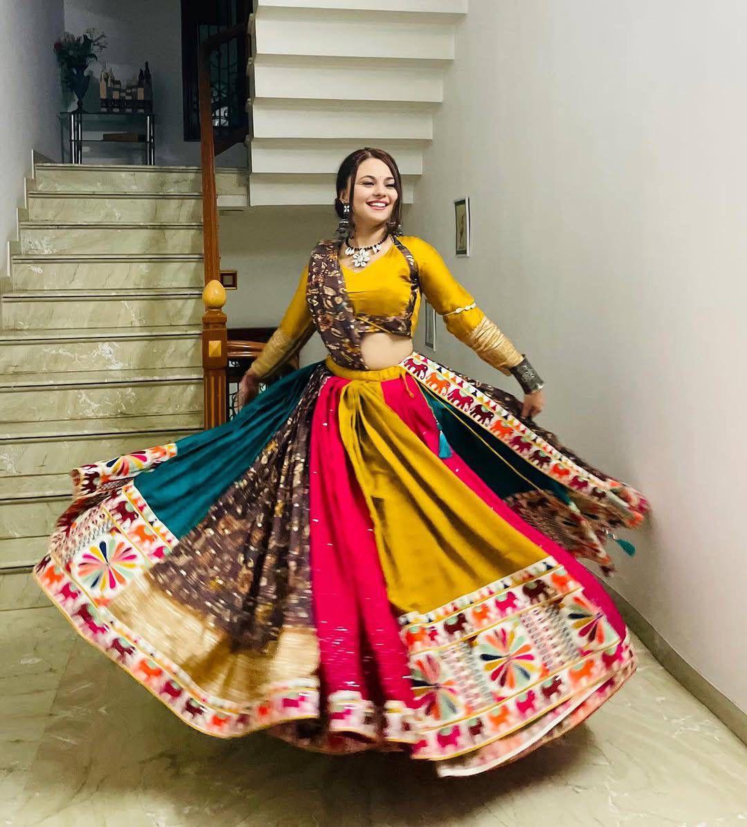Mrunal Majesty Navratri Lehenga Choli