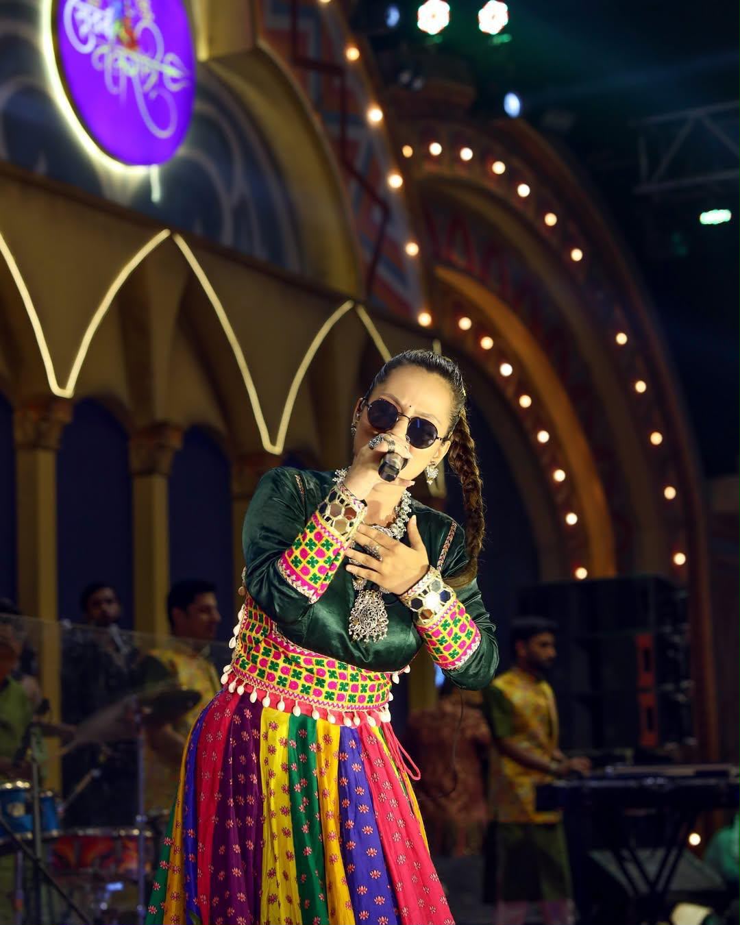 Rangrekha Raas Navratri Lehenga