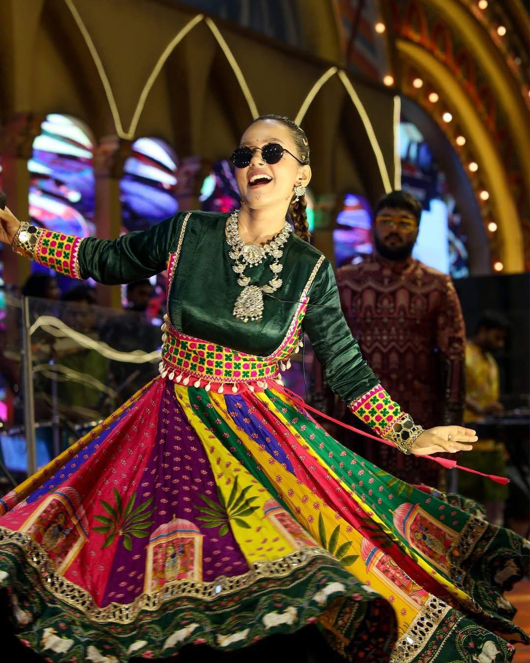 Rangrekha Raas Navratri Lehenga