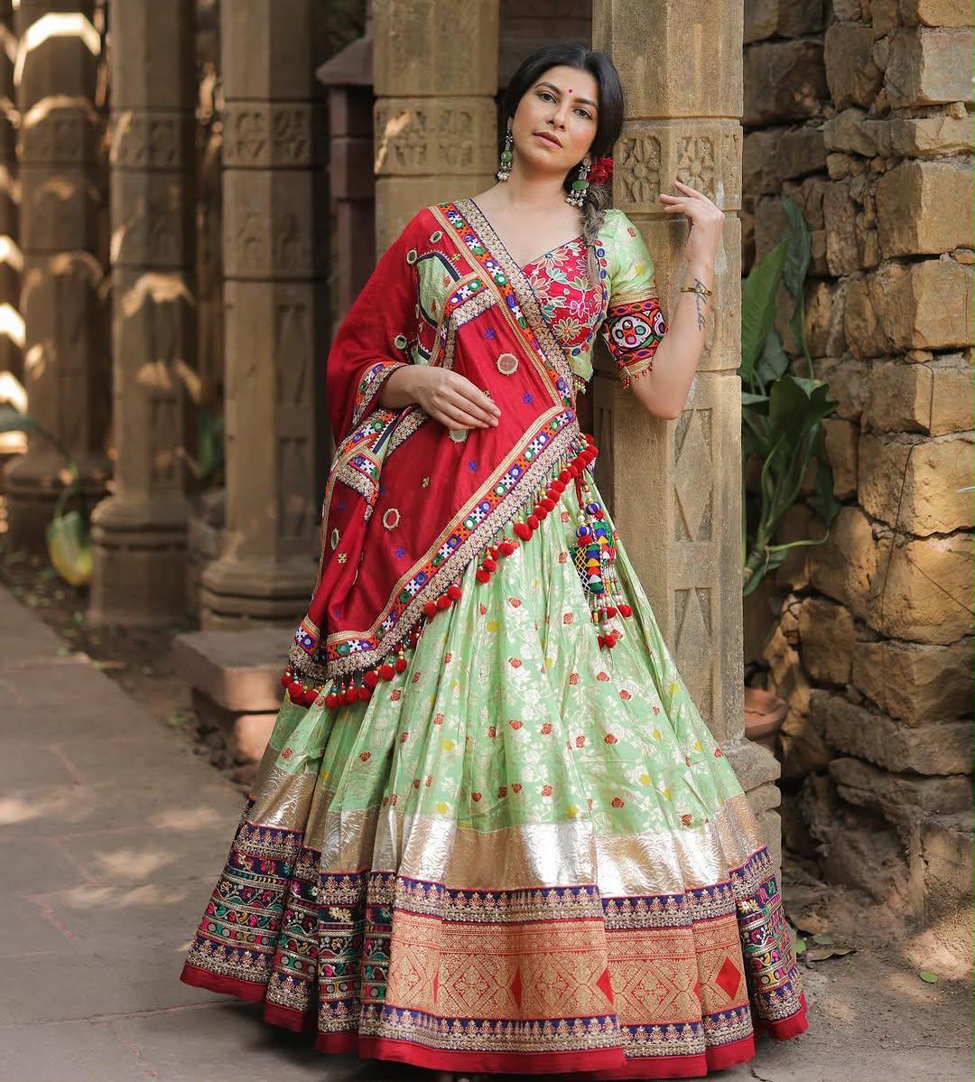 Kavya Katha Navratri Lehenga Choli