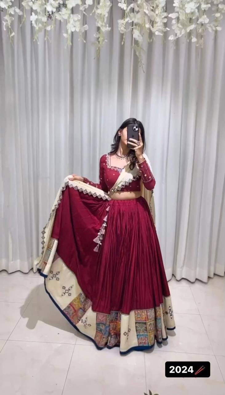 Komalika Kreation Navratri Lehenga Choli