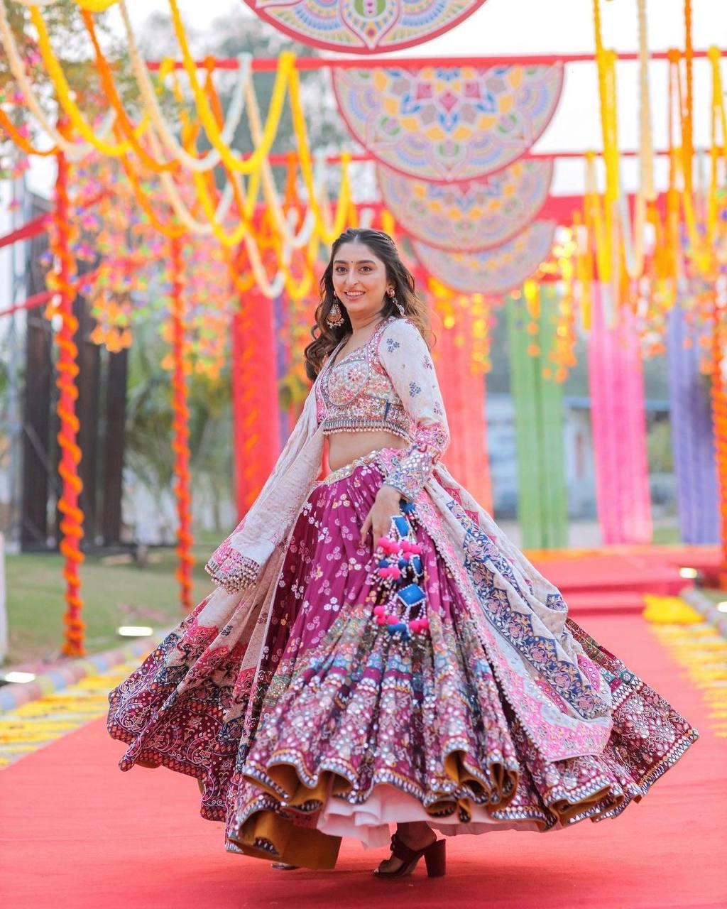 Shubhra Raasleela Navratri Lehenga Choli