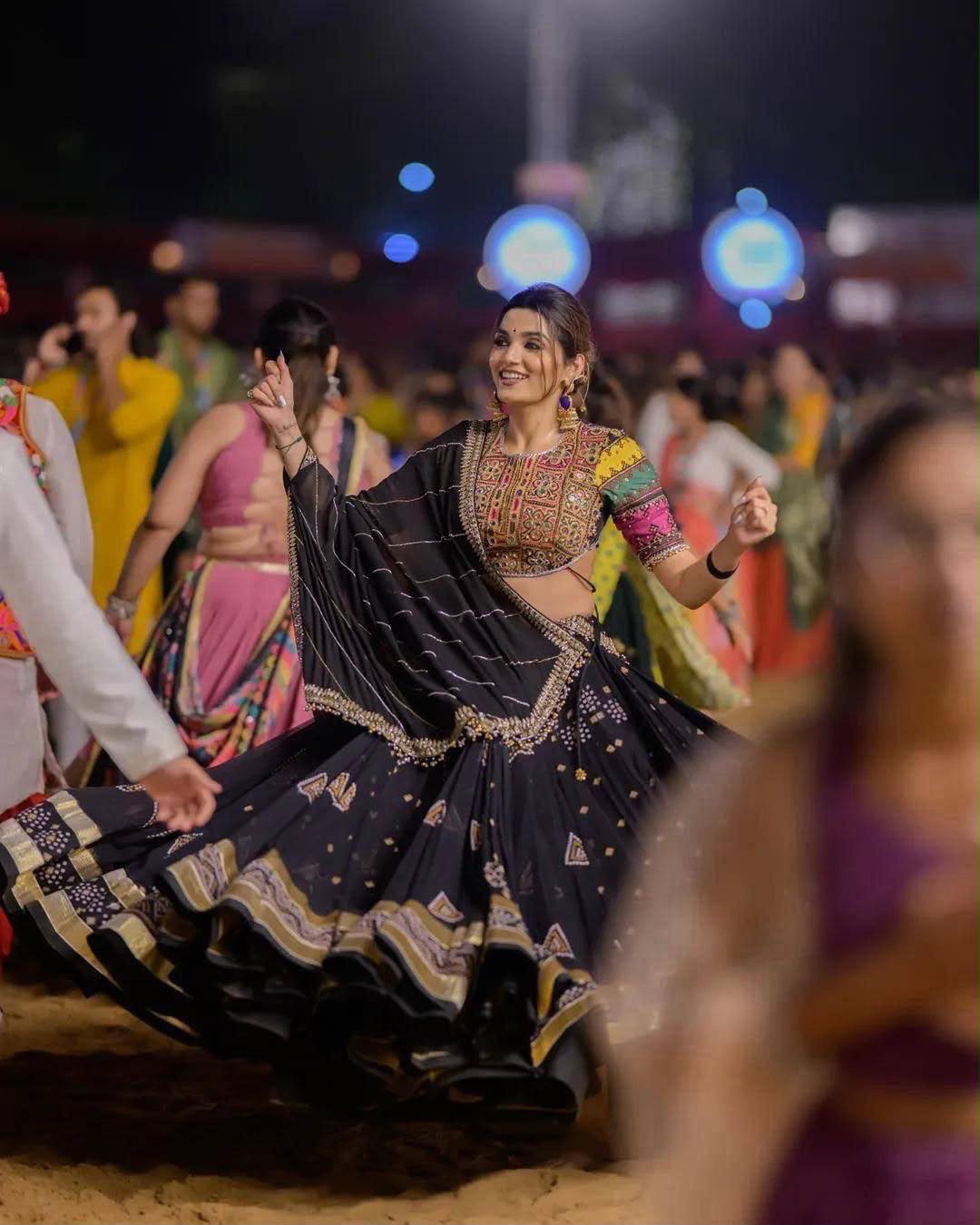 Raasleela Rani Navratri Lehenga Choli