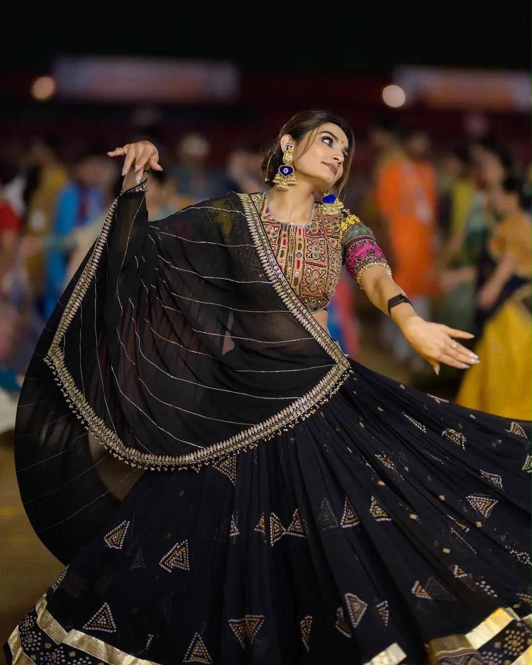 Raasleela Rani Navratri Lehenga Choli