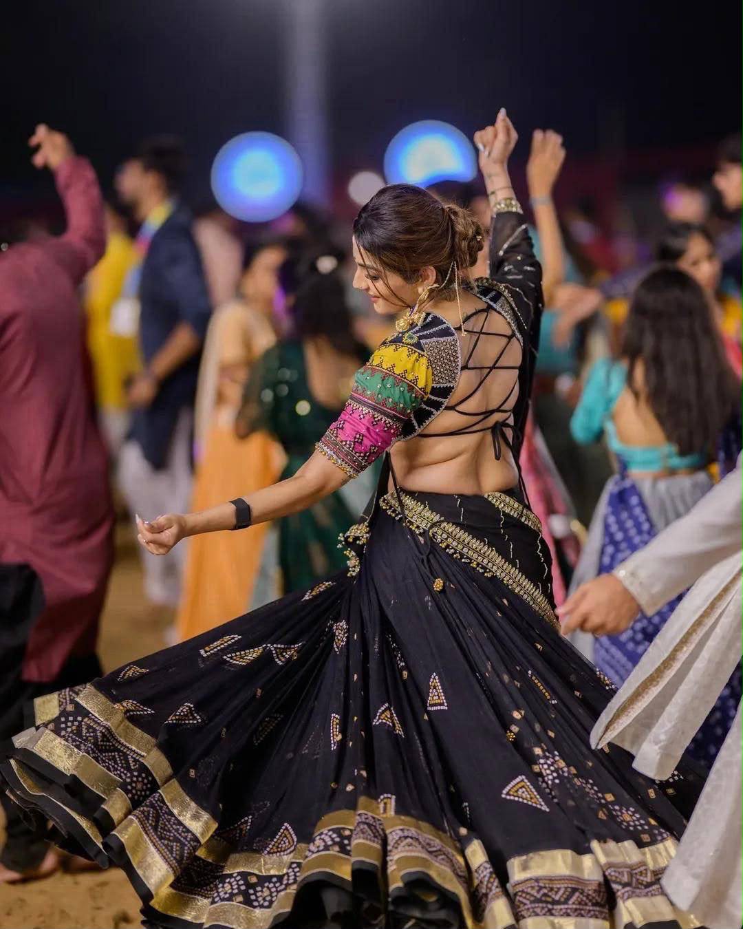 Raasleela Rani Navratri Lehenga Choli