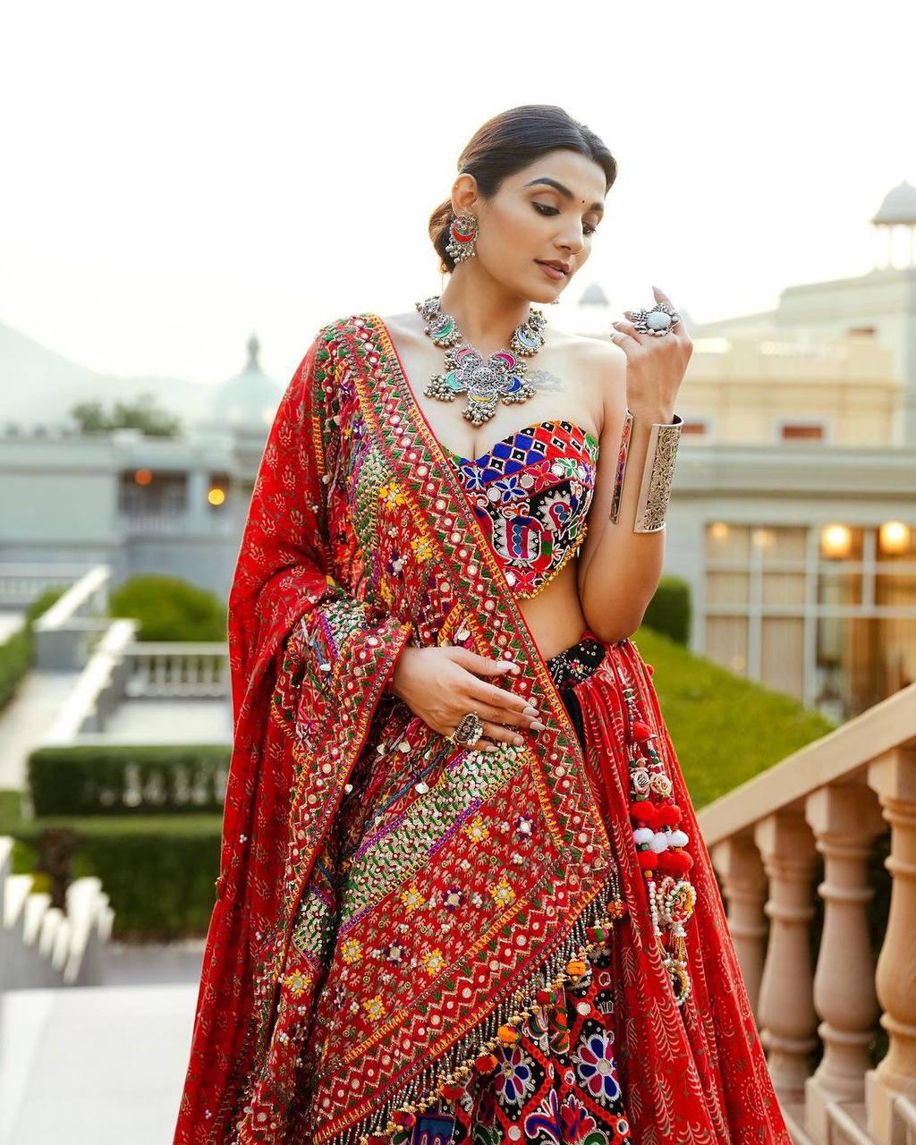 Ayla Glamour Lehenga Choli