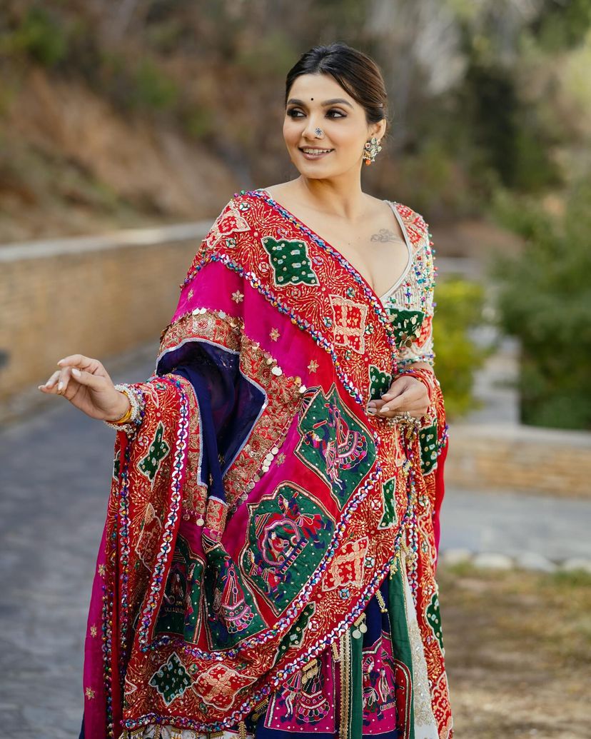 Zahri Heritage Lehenga Choli