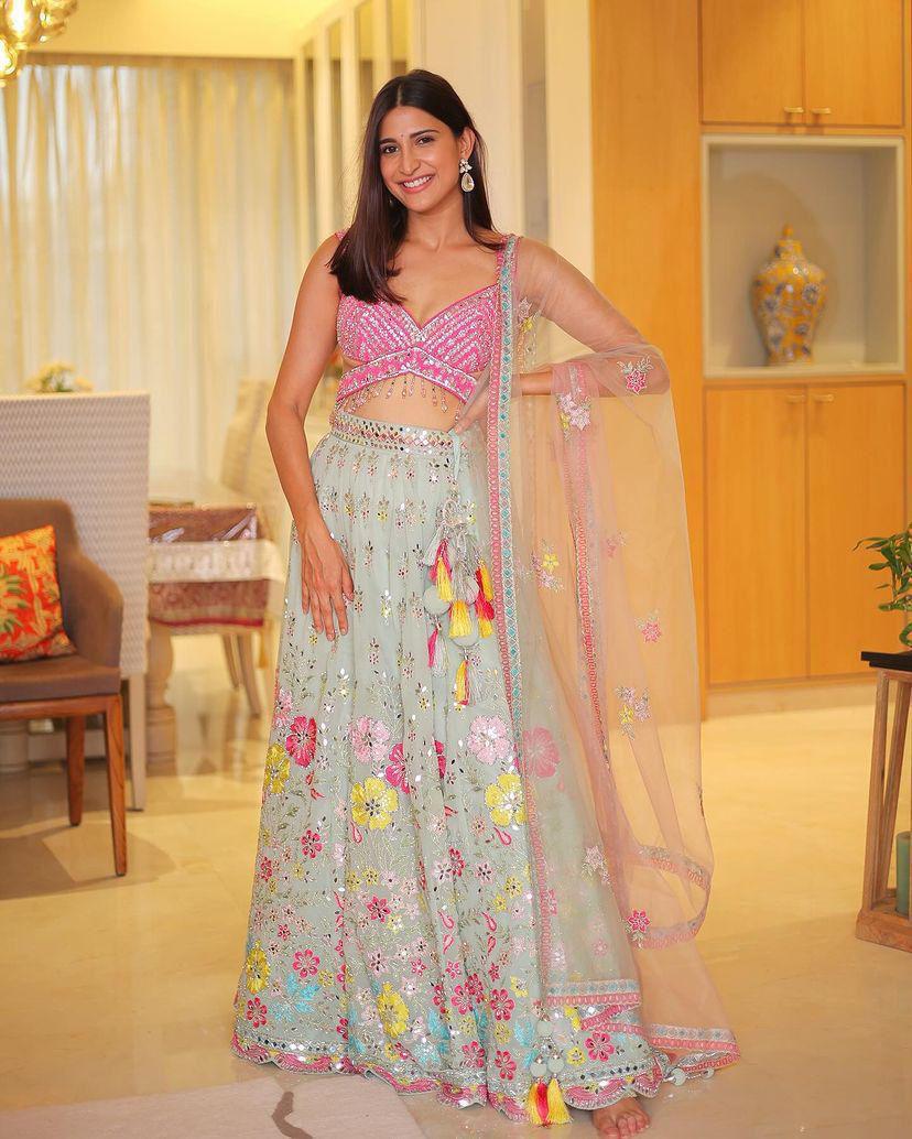 Cyra Blooming Elegance Lehenga