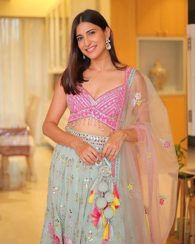 Cyra Blooming Elegance Lehenga