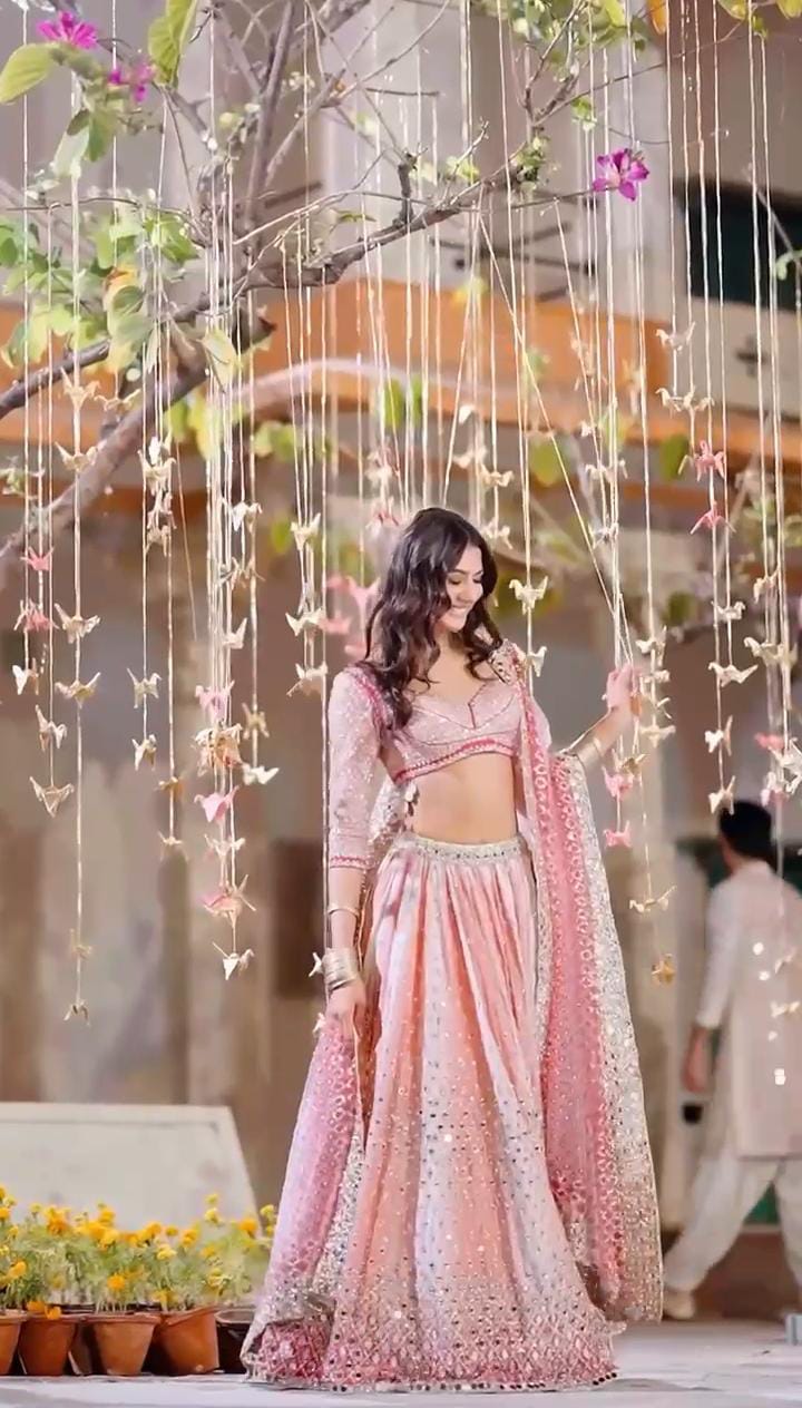 Ruhani Glow Lehenga Set