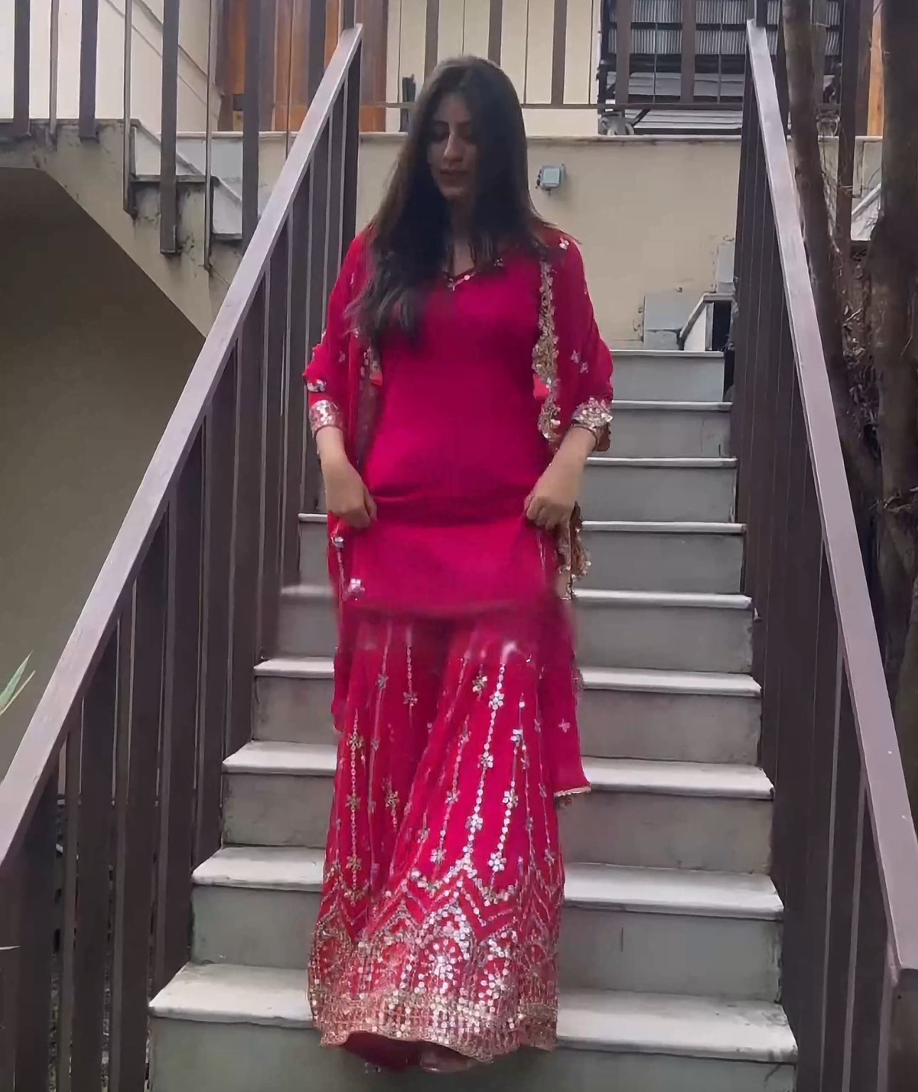 Pehnawa-e-Pink Sharara Set