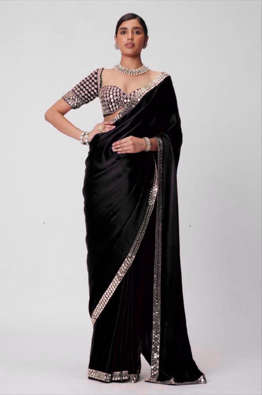 Shilpa Shetty Real Mirror Beauty Saree