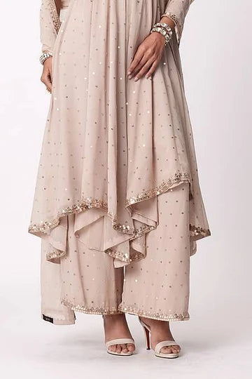 Vianora Riwaaz Salwar Suit
